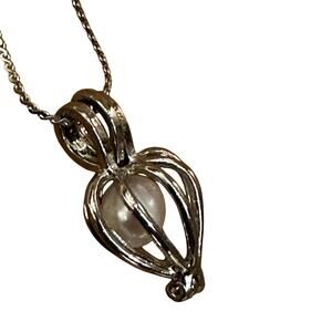 18kt White Gold Plated Real Pearl Heart Basket Locket Necklace Jewelry
